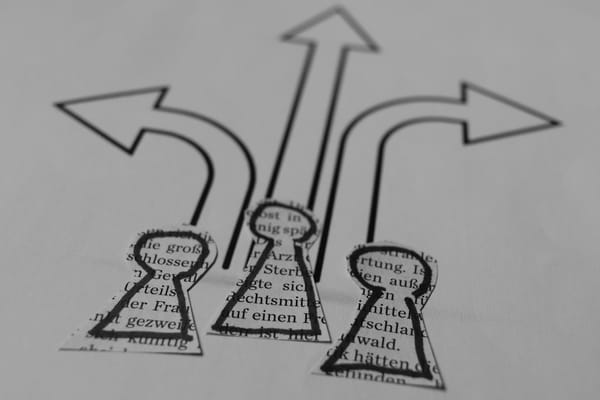 Toma de decisiones bajo estrés: cómo se entrena el criterio en segundos
